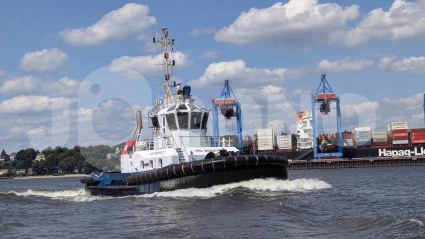 Schlepper im Hamburger Hafen